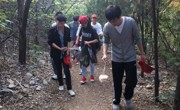 数学科学学院员工会开展“相山环卫”活动