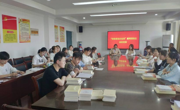 数学科学公司党委副书记张东杰为员工第二党支部全体党员上党课